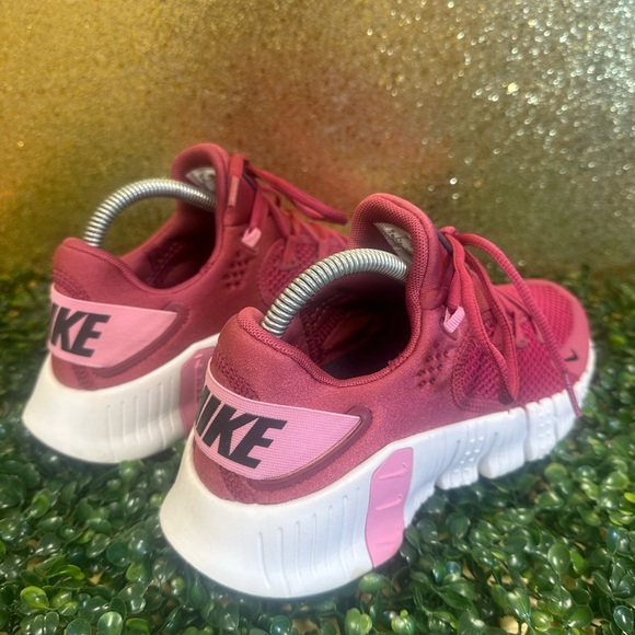 Nike Women's Free Metcon 4 - Picture 2 of 3